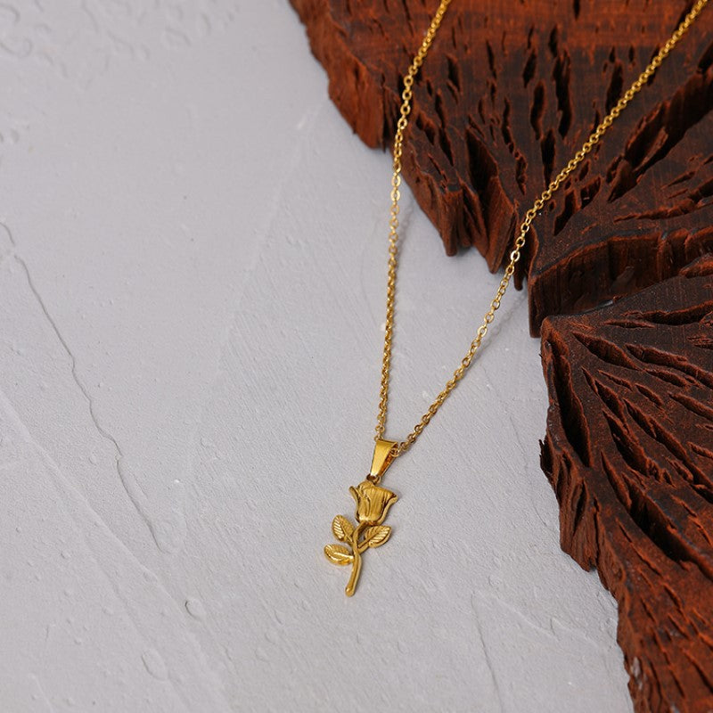 Classic French Retro Three-dimensional Rose Stainless Steel Pendant Necklace
